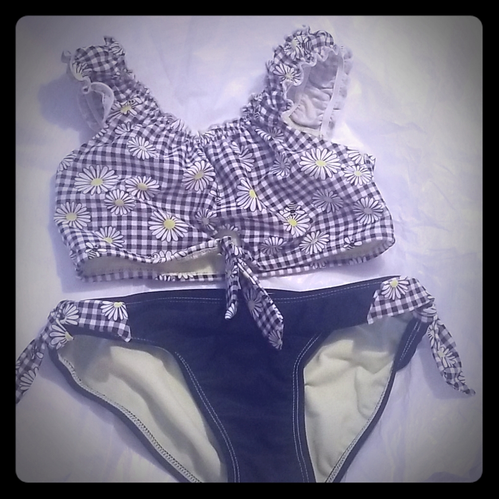 Girls🌼 Two Piece DAISY Swim🌼Suit